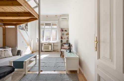 Kispest Apartment | Impressive Sunset Square Studio with Gallery & Family Amenities