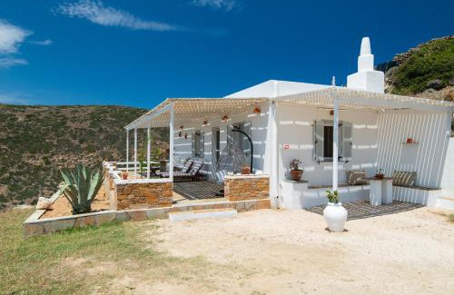 Sifnos House | Oceanfront Sunset Studio: 4-Star, Pet-Friendly Retreat