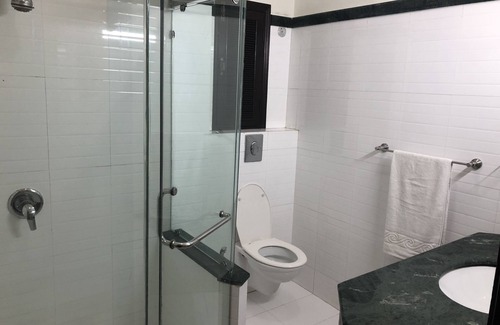 D.H.A. Hotel | Discover Sunset Suites: Family-Friendly & Accessible Stays