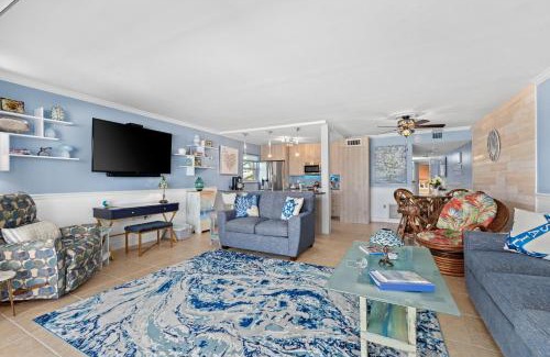 Bradenton Beach Apartment | Sunset Terrace 109