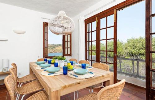 Platges de Fornells Apartment | Discover Sunset Tirant: Family-Friendly 4-Star Retreat