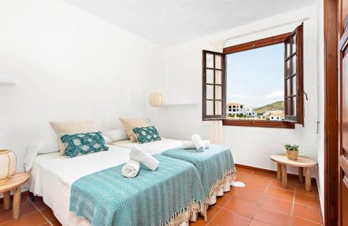 Platges de Fornells Apartment | Discover Sunset Tirant: Family-Friendly 4-Star Retreat