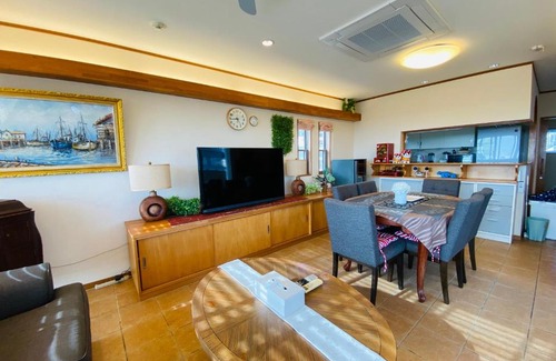 Gima House | Scenic Sunset View Hotel with Pool and Hot Tub Access