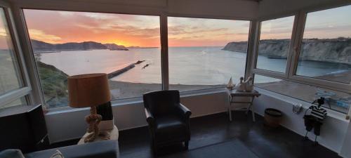 Algorta Apartment | Relaxing Sunset View Apartment for Families with Kids