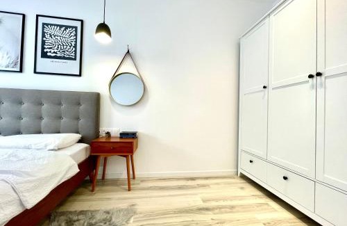 Calea Sever Bocu Apartment | Eco-Friendly Sunset View Apartment with Hot Tub & Top Reviews