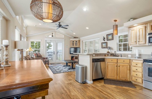 Sperry Cottage | Beautiful Cottage with Breathtaking Sunset and Lake Views