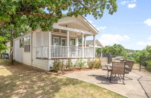 Sperry Cottage | Beautiful Cottage with Breathtaking Sunset and Lake Views