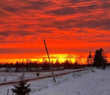 Lot 8 House | Discover Sunset View: Pet-Friendly Family Retreat
