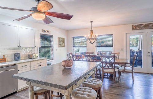 Fort Ann House | Explore Sunset View Estate: Top-Rated with Ocean & Lake Views