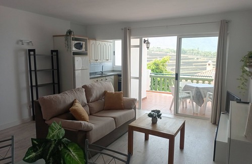 Los Realejos Apartment | Relax with Sunset Views at La Romantica, Ideal for Families
