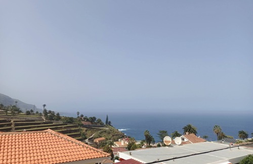 Los Realejos Apartment | Relax with Sunset Views at La Romantica, Ideal for Families
