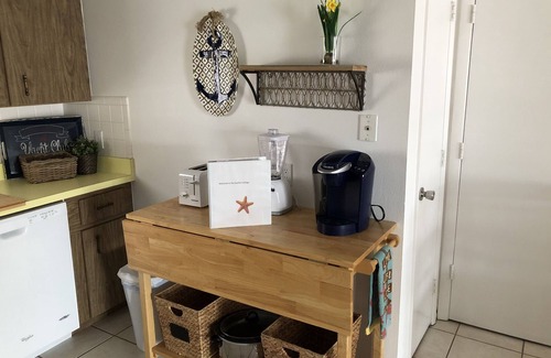 Grove City Cottage | Idyllic Sunset View Duplex - Starfish Cottage Awaits You