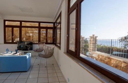 Pizzolungo House | Unforgettable Stays at Villa Gino - Pet Friendly & Kitchen