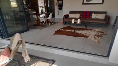 Underberg Apartment | Cozy Sunset View Cottage - Guest Rated 9.9/10!