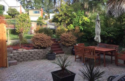 El Cerrito Apartment | Experience Sunset View: Perfect for Families and Pets