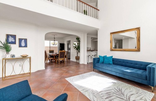 Vista House | Unforgettable Sunset Views Retreat with Oceanfront Amenities