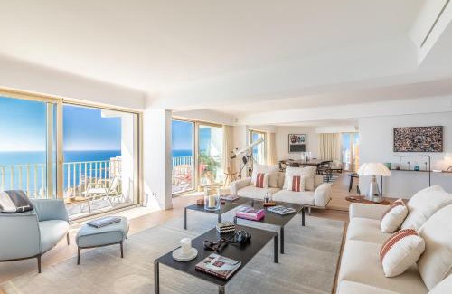 Biarritz City Centre Apartment | Elegant Oceanfront Flat with Pool and Dream Views