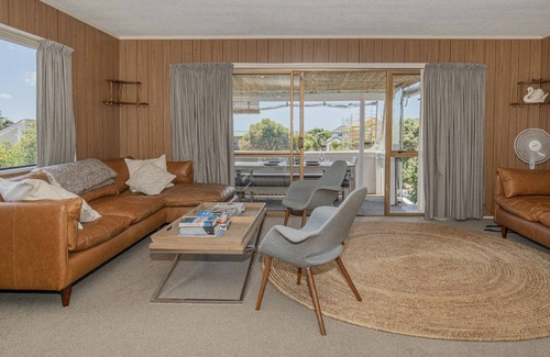 Whangapoua House | Sunsets and Surf at Whangapoua - Whangapoua Home