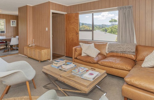 Whangapoua House | Sunsets and Surf at Whangapoua - Whangapoua Home