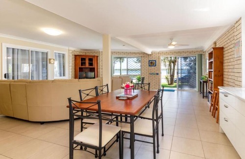 Bellara House | Unforgettable Ocean Views at Sylvan Beach Esp, Bellara
