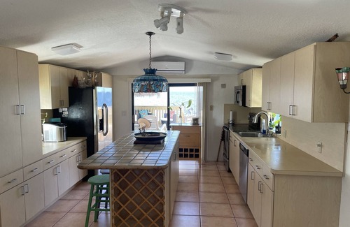 Key Largo House | Unforgettable Sunsets in Key Largo with Family-Friendly Amenities