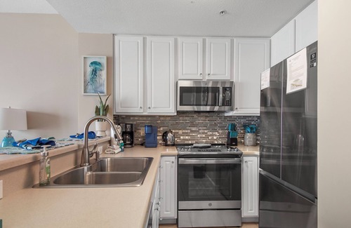 Thomas Drive Condo | Sunsets on the Gulf! 5 star host. Available dates 9/2-9/7 and 9/15 - 9/30