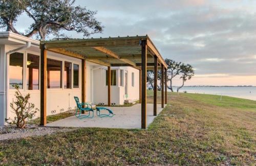 Indian Beach Sapphire Shores House | Escape to Sunsetter on Sapphire Shores: Oceanfront Bliss