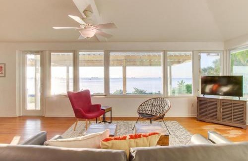 Indian Beach Sapphire Shores House | Escape to Sunsetter on Sapphire Shores: Oceanfront Bliss