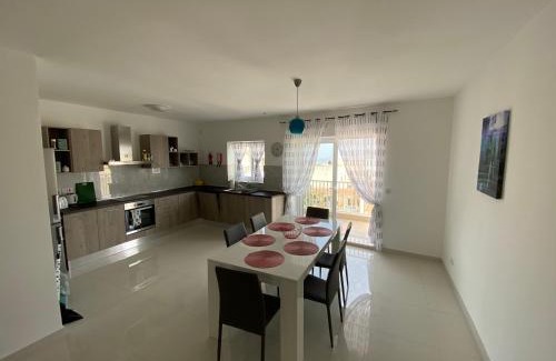 Mellieha Apartment | Modern Sunshine Apartments Mellieha - Family-Friendly Retreat