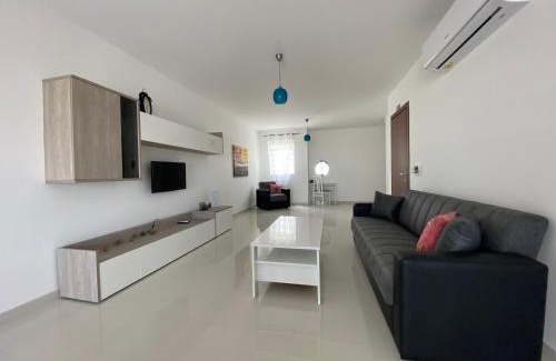 Mellieha Apartment | Modern Sunshine Apartments Mellieha - Family-Friendly Retreat