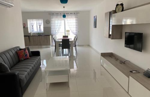 Mellieha Apartment | Modern Sunshine Apartments in Mellieha - Family Friendly Stay