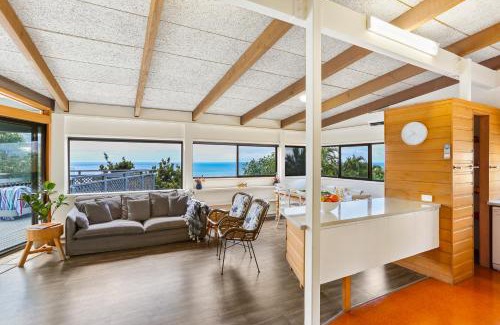Sunshine Beach House | Sunny Sunshine Beach Shack: Ideal for Families and Pets