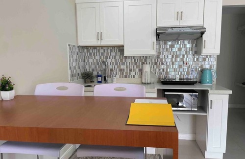 Portmore Condo | Beachfront Studio with Pool & Easy Beach Access