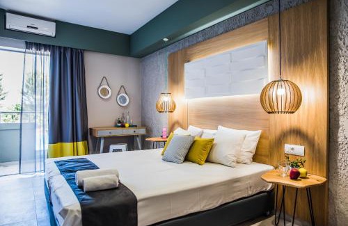 Malia Hotel | Relax at Sunshine Boutique Hotel with Oceanfront Amenities