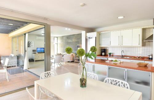 Salobre Villa | Oceanfront Sunshine by VillaGranCanaria - 4-Star Retreat