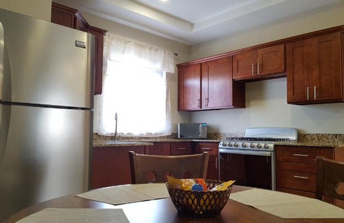Caribbean Estates Apartment | Convenient Sunshine Country Club 1 Bedroom - Book Today!