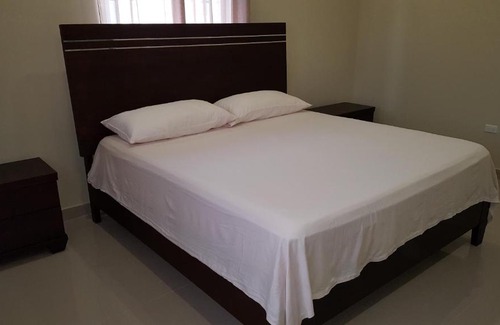 Caribbean Estates Apartment | Convenient Sunshine Country Club 1 Bedroom - Book Today!