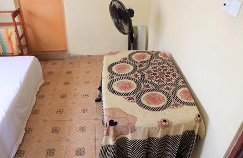 Polhena House | Family-Friendly Sunshine Guest with Kitchen Amenities
