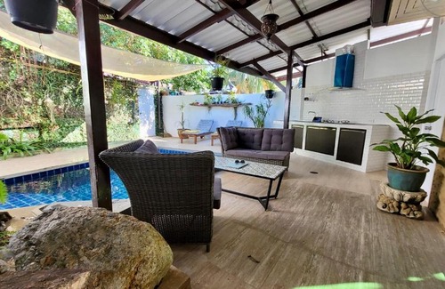 Sa Khu Bed & Breakfast | Top-Rated Sunshine Guesthouse with Dive School Amenities