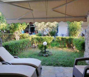 Skala Fourkas House | Child-Friendly Sunshine House with 9.2/10 Guest Rating