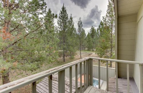 Overlook Park House | Sunshine Retreat in Sunriver: Family-Friendly with Pool & Hot Tub