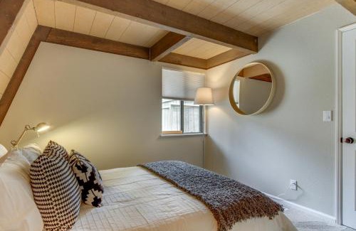 Overlook Park House | Sunshine Retreat in Sunriver: Family-Friendly with Pool & Hot Tub