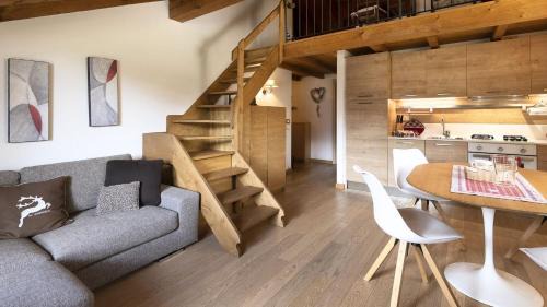 Vione Apartment | Sunshine Hotel: Family-Friendly with Hot Tub & Pet Perks