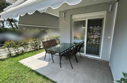 Ofrinion Apartment | Inviting Sunshine Ofrynio Apartment with Private Pool Access