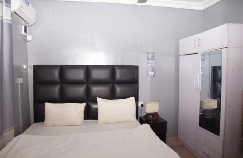 Yaba Apartment | Sunshine Place C1