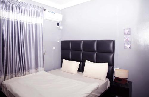 Yaba Apartment | Sunshine Place C1