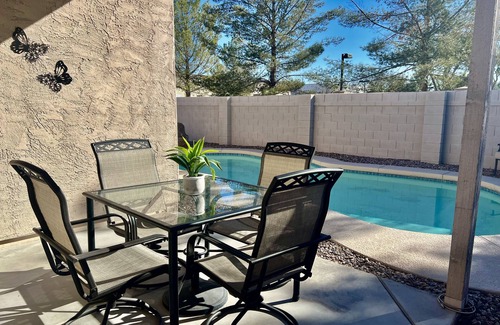 Summer Meadows House | Relaxing Getaway with Ocean View and Refreshing Pool