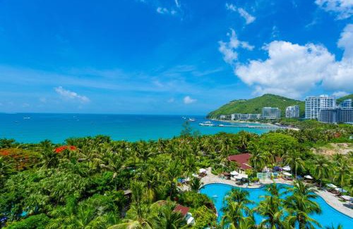 Sanya Resort | Oceanfront Sunshine Resort Intime Sanya - Guest Rated 8.9