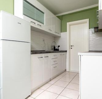 Subotica Apartment | Bright Sunshine: 10/10 Rated with Family-Friendly Amenities