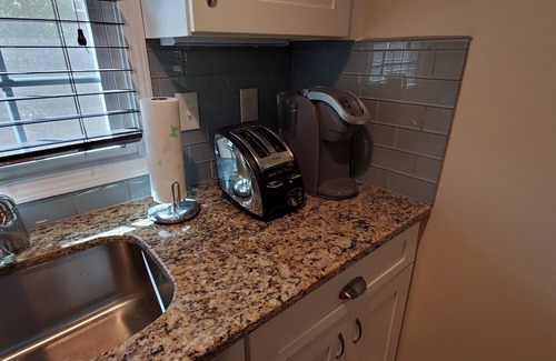 McDonough Apartment | Budget-Friendly Sunshine Studio: Family-Friendly Escape